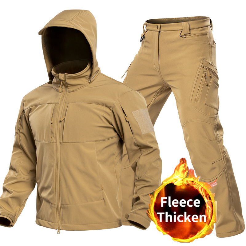 Outdoor Adventures - ชุดเสื้อผ้าซอฟต์เชลล์สำหรับผู้ชายแบบยุทธวิธีกลางแจ้ง พร้อมฮู้ด แจ็คเก็ตซิปเต็มตัว กางเกงคาร์โก้ กันลม ชุดหลายกระเป๋าสำหรับการล่าสัตว์